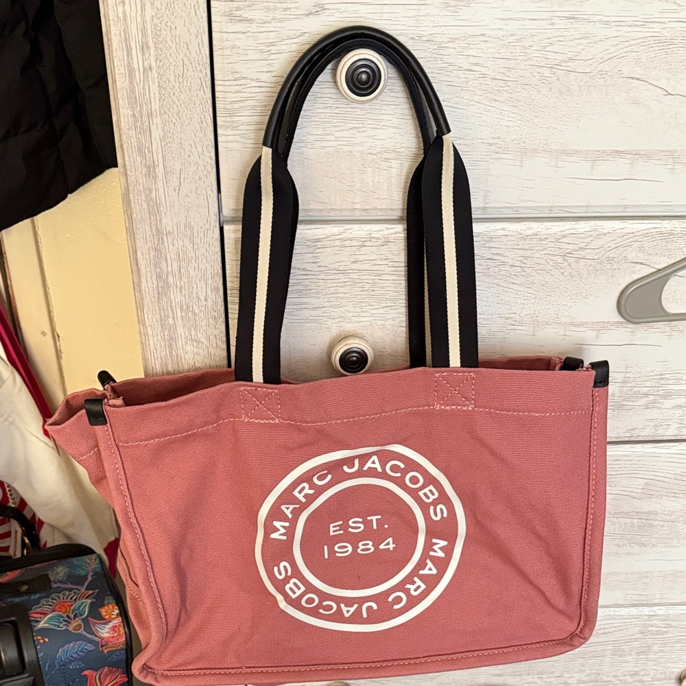 Marc Jacob’s tote bag